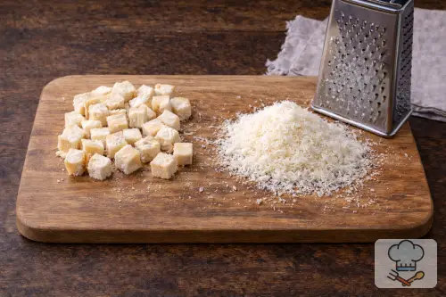 Фото 7-го шага: Салат «Цезарь» с курицей