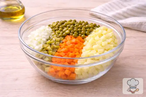 Фото 6-го шага: Винегрет классический с горошком