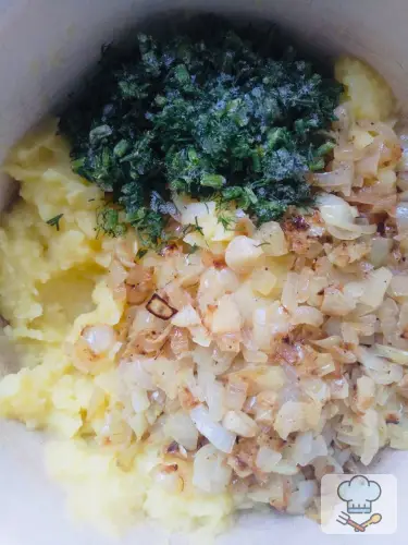 Фото 5-го шага: Пирожки с картошкой