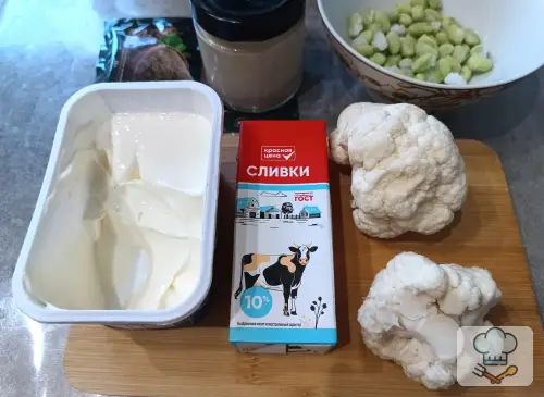 Фото 1-го шага: Цветная капуста в сливочно-сырном соусе с эдамаме